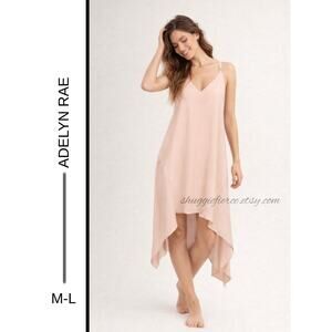 MSRP $125✨NEW Adelyn Rae Pink Handkerchief Midi Dress – Size M (fits up to a L)✨